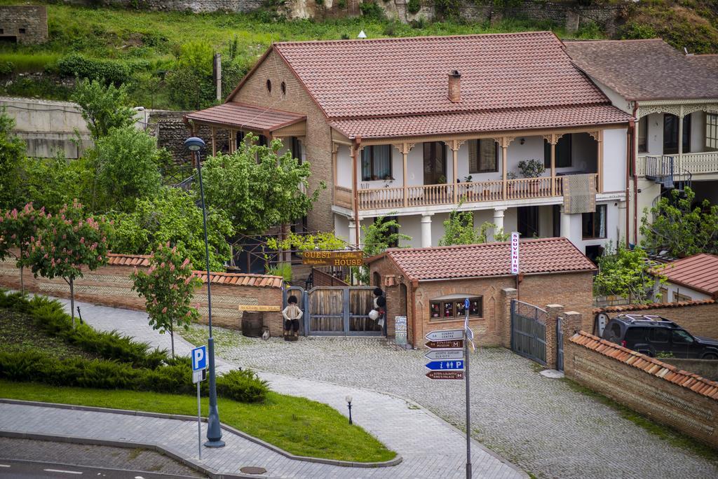 Гостевой дом GNG Телави Экстерьер фото